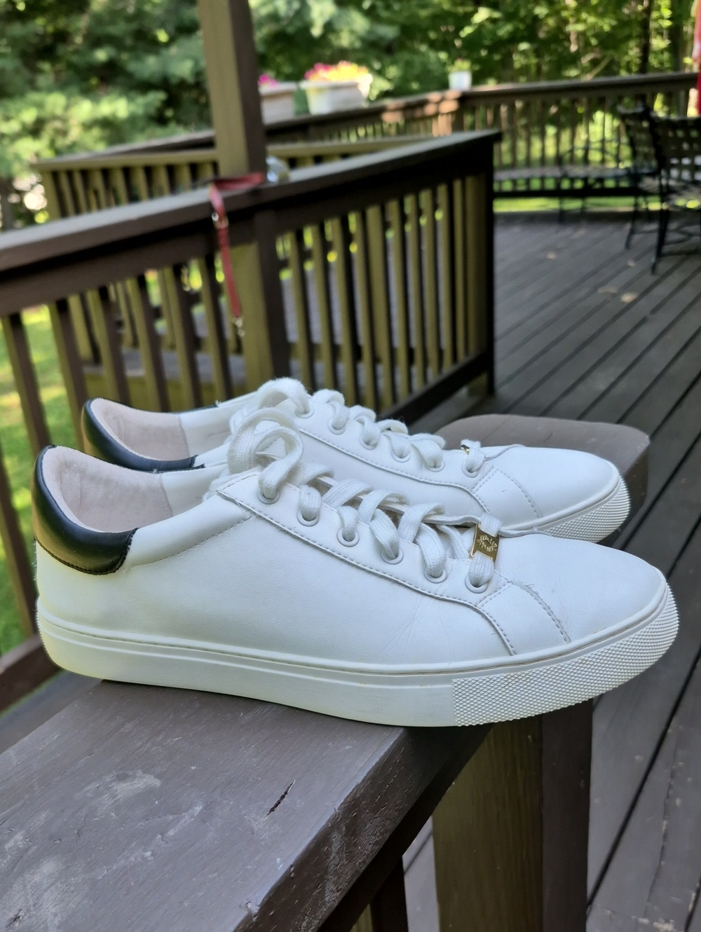 WHBM White black  Leather Fashion Women's Sneakers Kicks SZ 9M